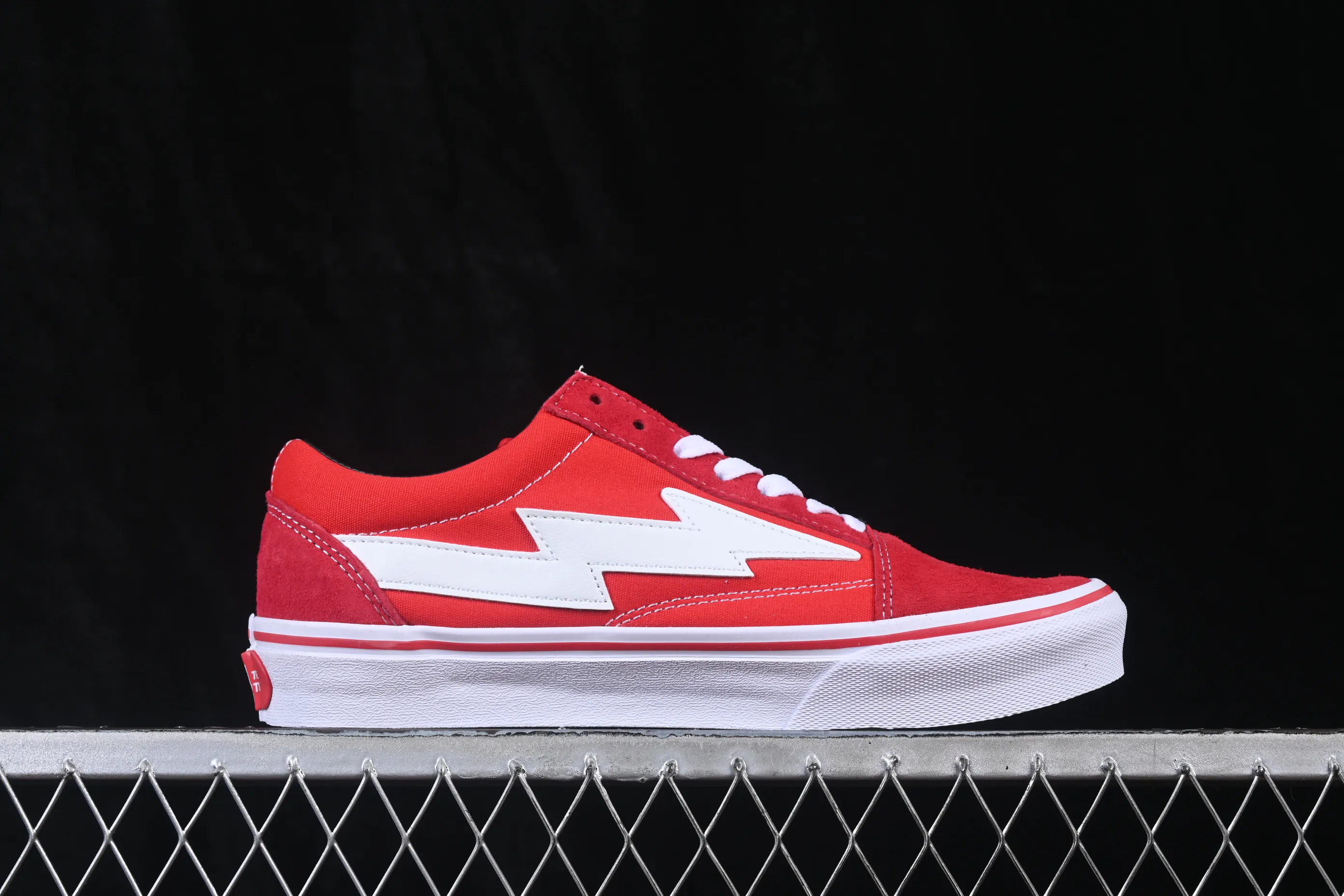 All categories Vans Vans series Vans Low Vans low-top Revenge x Storm Old Skool Lightning joint low-top casual sneakers red and white